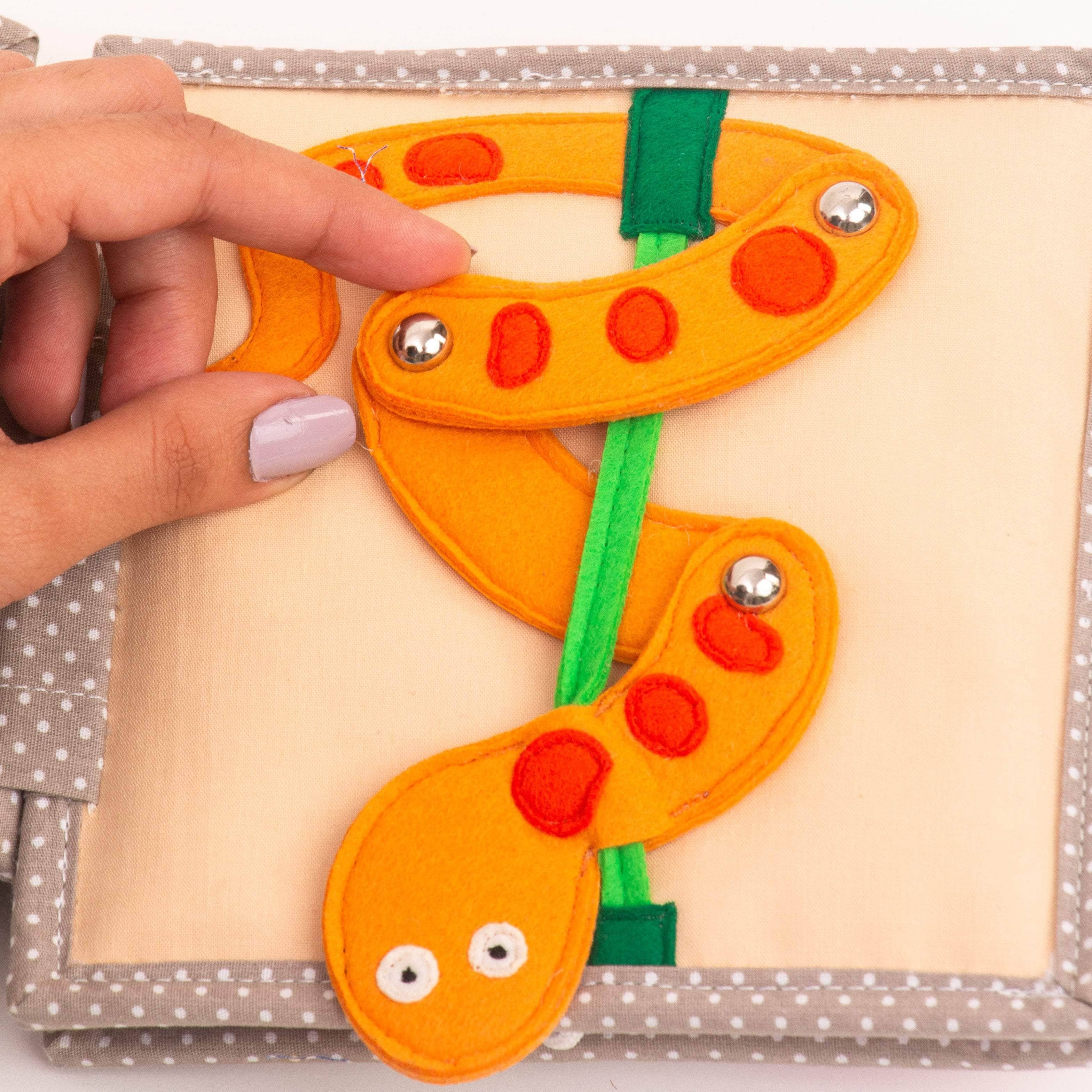 Jolly Designs GmbH - Wholesale Baby & Toddler Book (0-2) - Peek-a-Boo — 6 Page Mini Quiet Book10