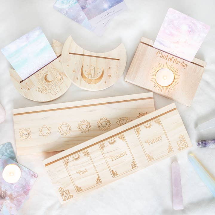 Something Different Wholesale - Wholesale Tarot Cards - Natural Past Present Future Tarot Card Stand7