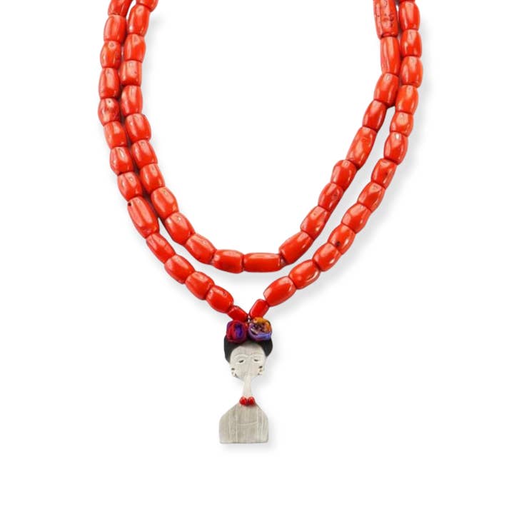 Collana Frida Coral per la vendita all'ingrosso da parte di Lilian Syrigou