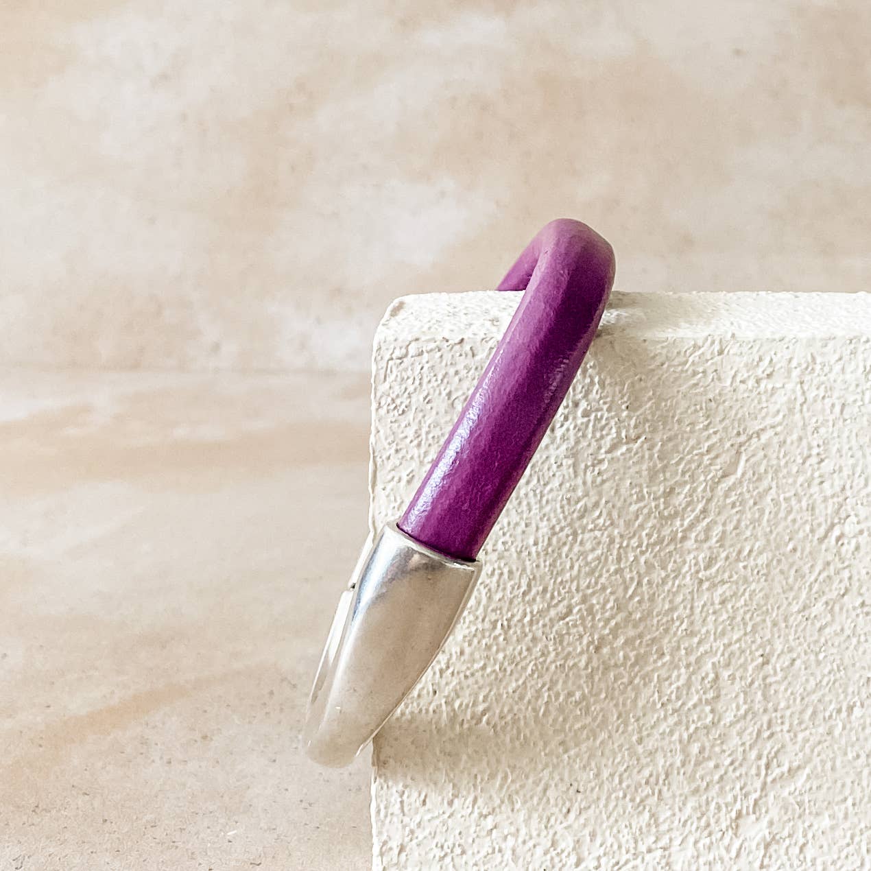 Diana Kauffman Designs - Vendita all'ingrosso Bracciale a polsino - Bracciale breakaway in pelle/Argento18