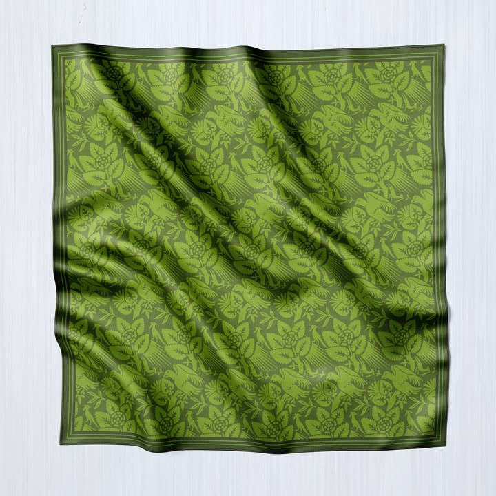 Bosque Medieval com Pássaros (Verde), Lenço Quadrado Luxuoso/Wrap/Xale Boho, Feito à Medida, Artesanal e Livre de Crueldade por atacado de Ebon et Noir LLC