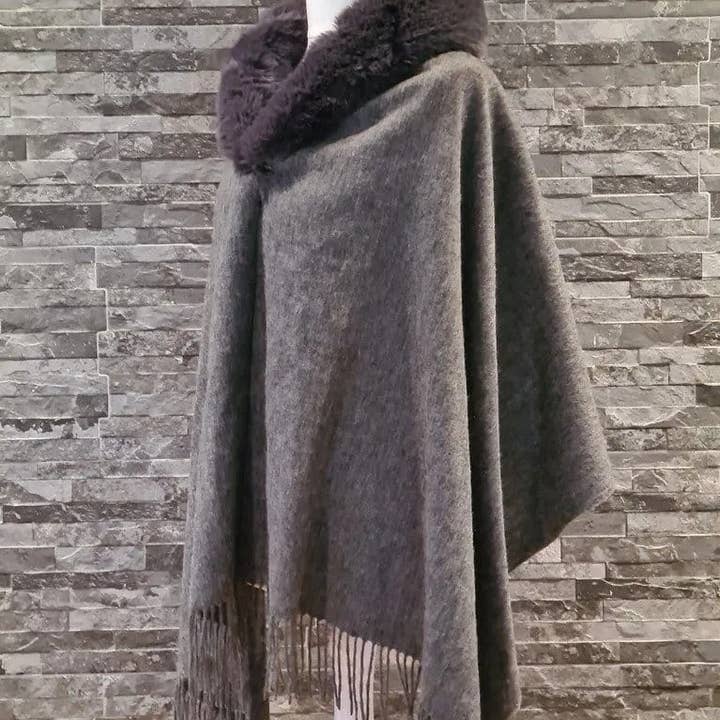 Strathurie 100% Lambswool Ladies Cape Grey with Faux Fur for wholesale by Strathurie