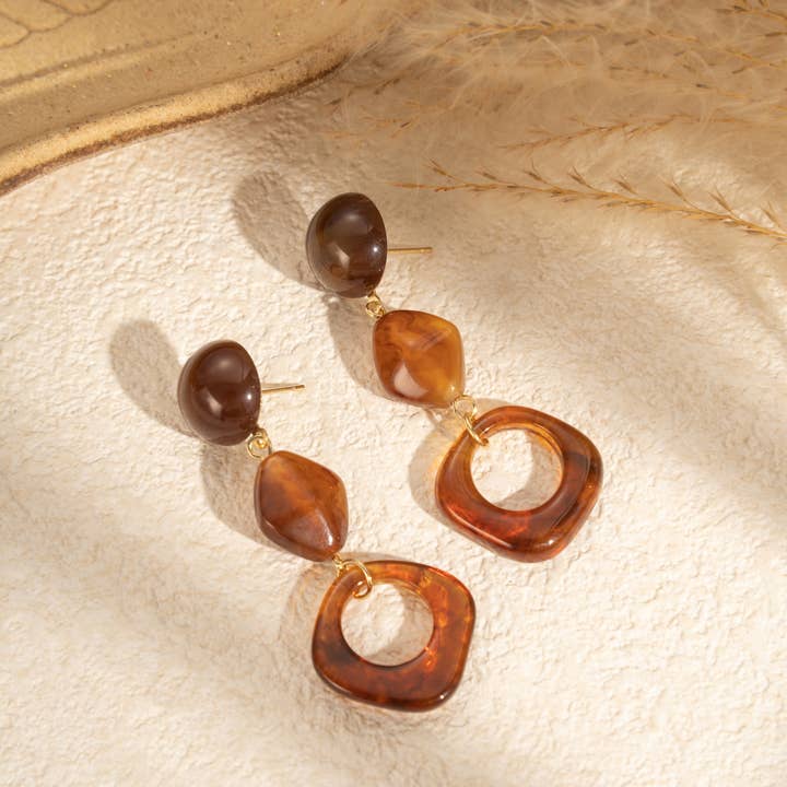 COSMOS - Wholesale Dangle Earrings - Women's dangling earrings in amber resin and wood1