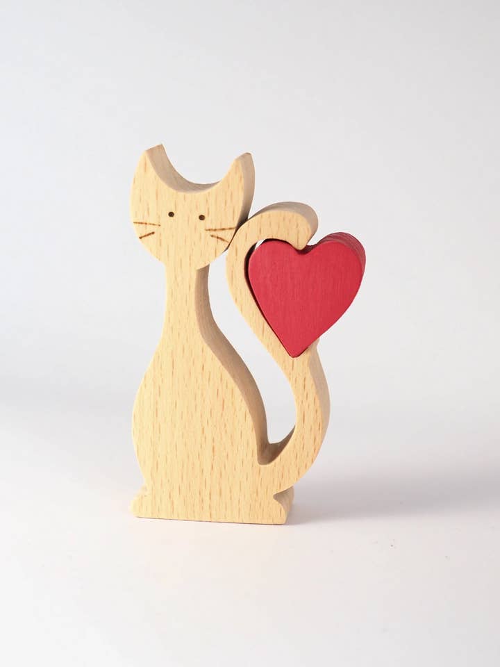 Wooden Whimsical cat figurine with love heart keepsake for wholesale by Wood Metamorphosis