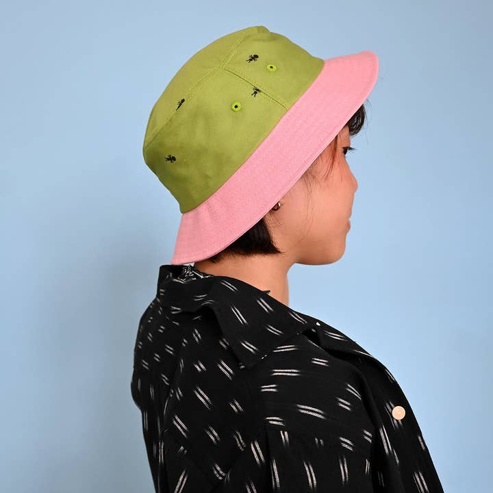 Natali Koromoto - Vente Bob – femme - Bonnet « Ants on Your Hat » ▲Vert▼ Rose3