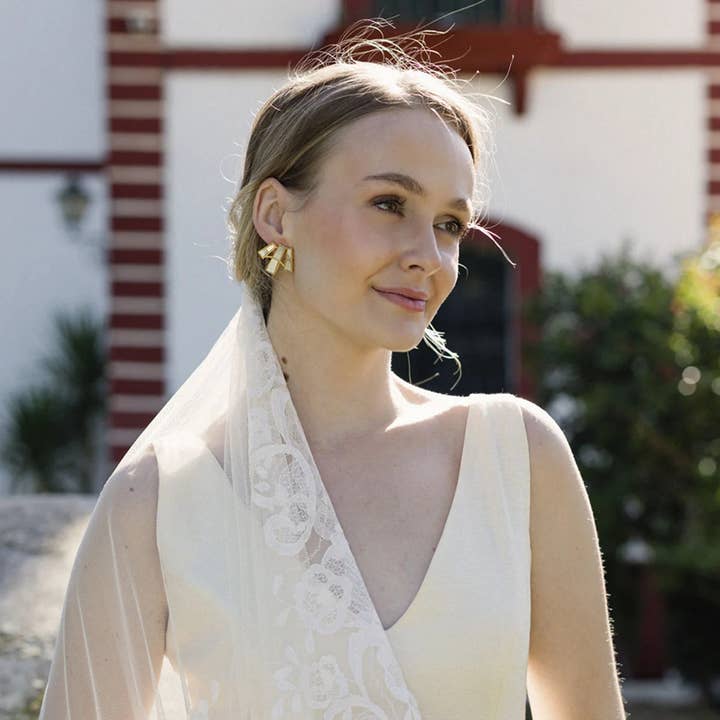 ACUS - Wholesale Dangle Earrings - Crown White Mother-of-Pearl Earrings2