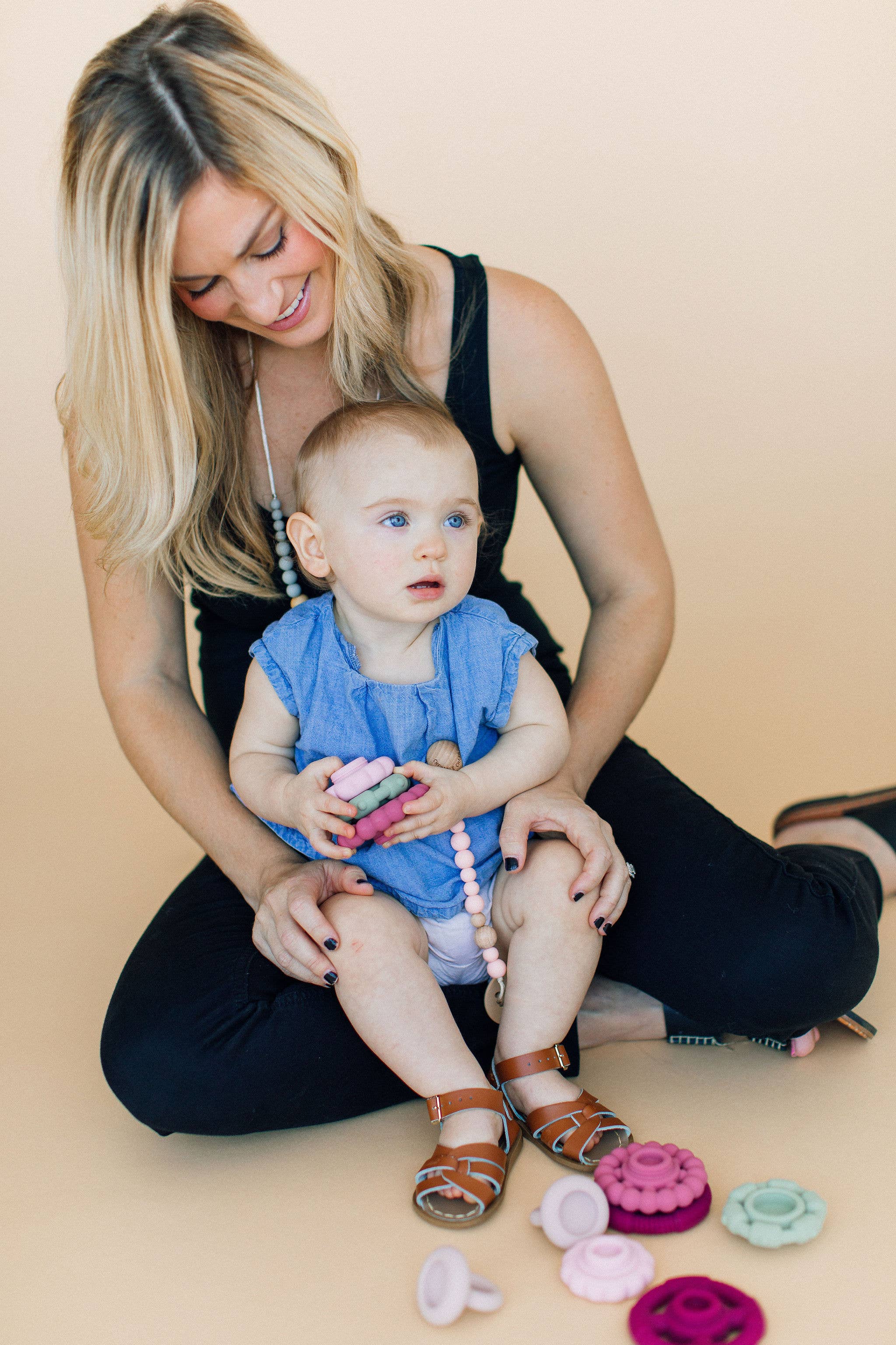 Chewable Charm - Wholesale Pacifier Clip - Baby - Classic Pacifier Clip - Wood + Pale Blush3