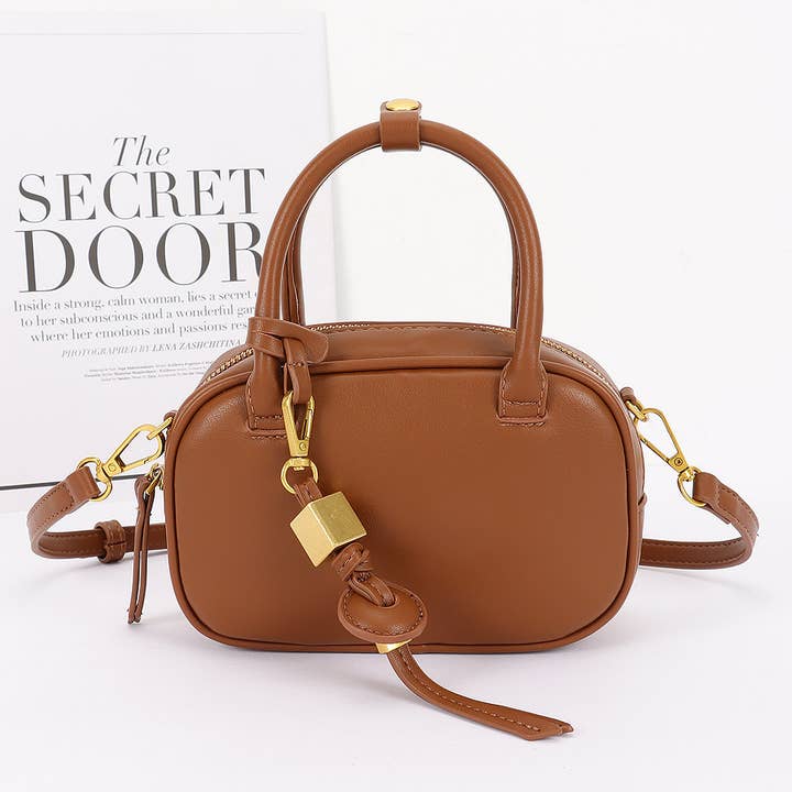 3AM BY H&D ACCESSORIES - Wholesale Crossbody Bag - Women's -  Faux Leather Sport Bag7