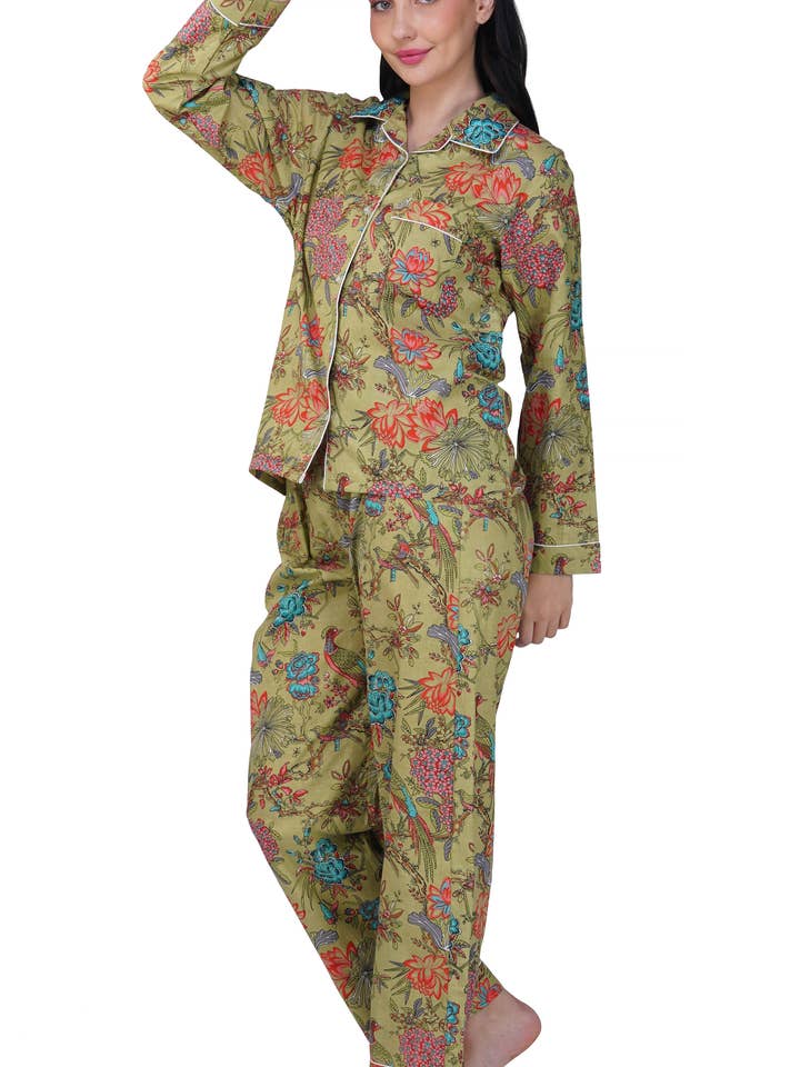 Purple Mohar – wholesale Sleepwear set – Women's – Jungle Majesty: 3-Piece Peacock Pajama Set2