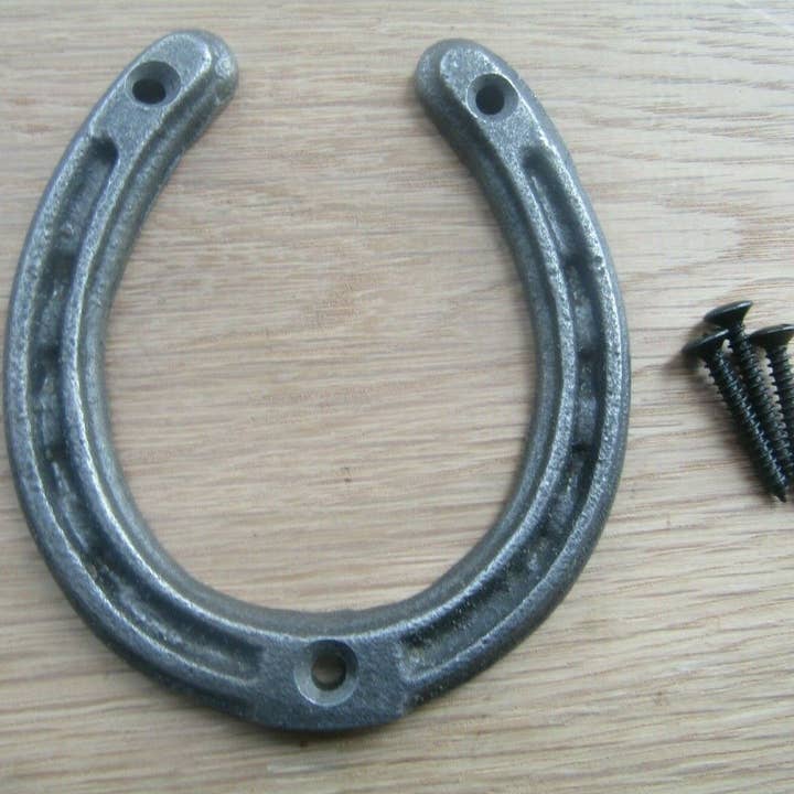 IronmongeryWorld - Wholesale Wall Accent - Lucky Horse shoe Door Wall Deco