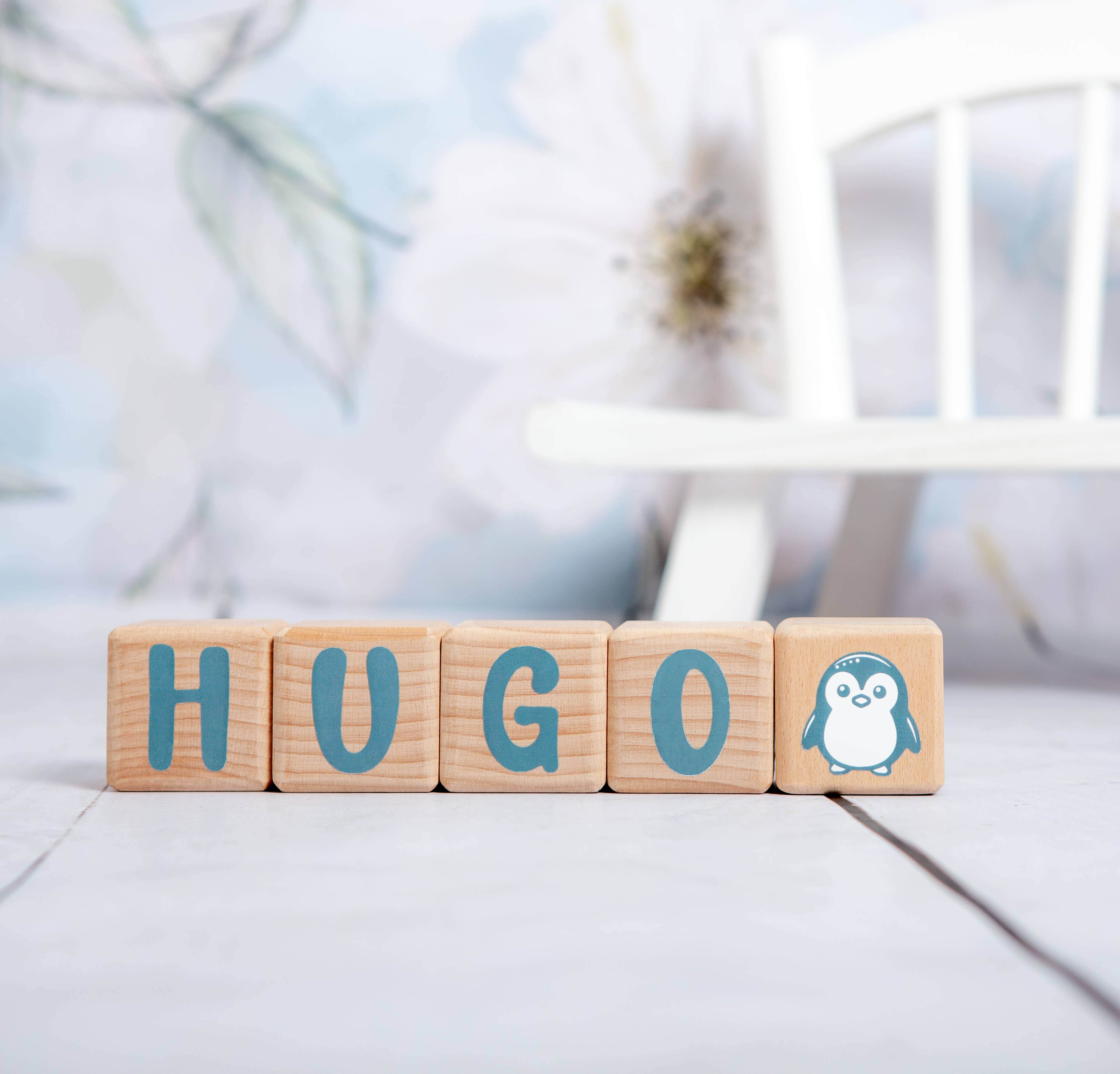 LouYou - Wholesale Christmas Decoration - Kids & Baby - 5 Beech Wood Cubes (5cm x 5cm) + 66 Gray Stickers4