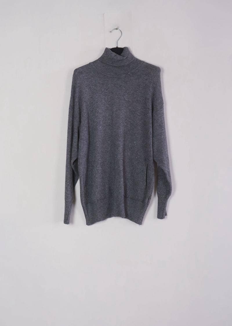 LÉA & LUC – wholesale Knitted jumper – Women′s – Turtleneck sweater with pockets REF. 003028