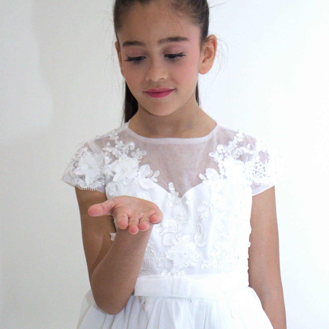 Yuko B - Wholesale Dress - Kids - JEANNE girl's dress - White12