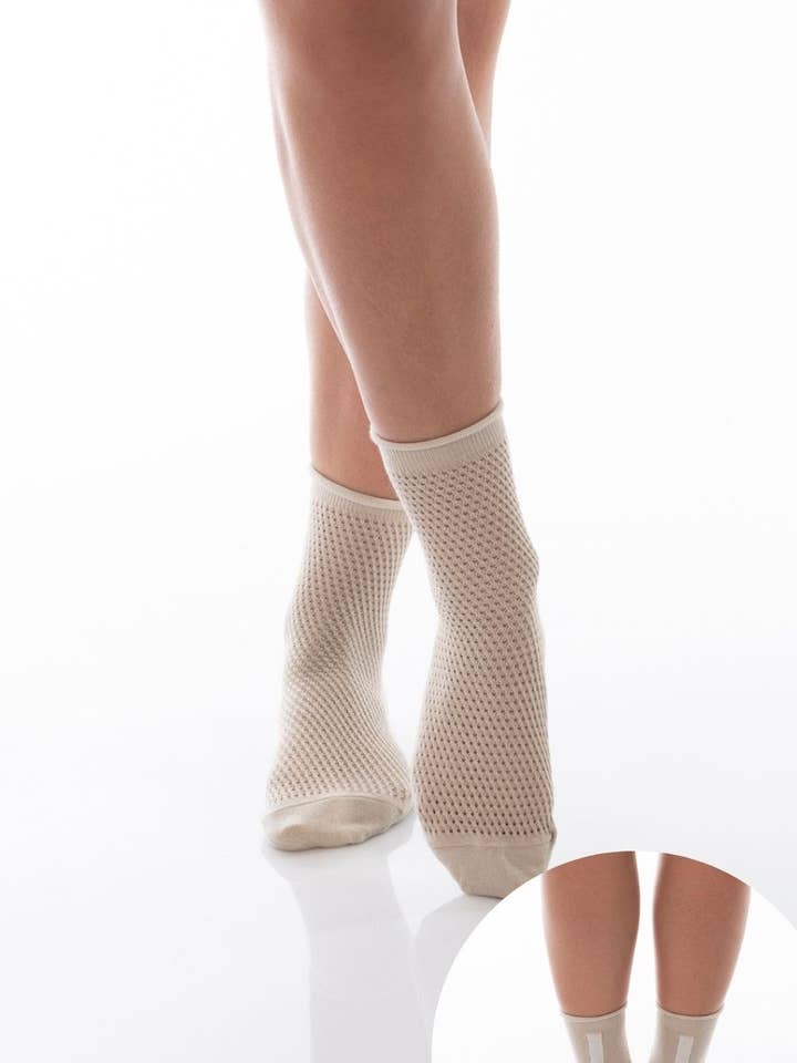 THERESA 1.0 - sand for wholesale by DAILYSOCKS