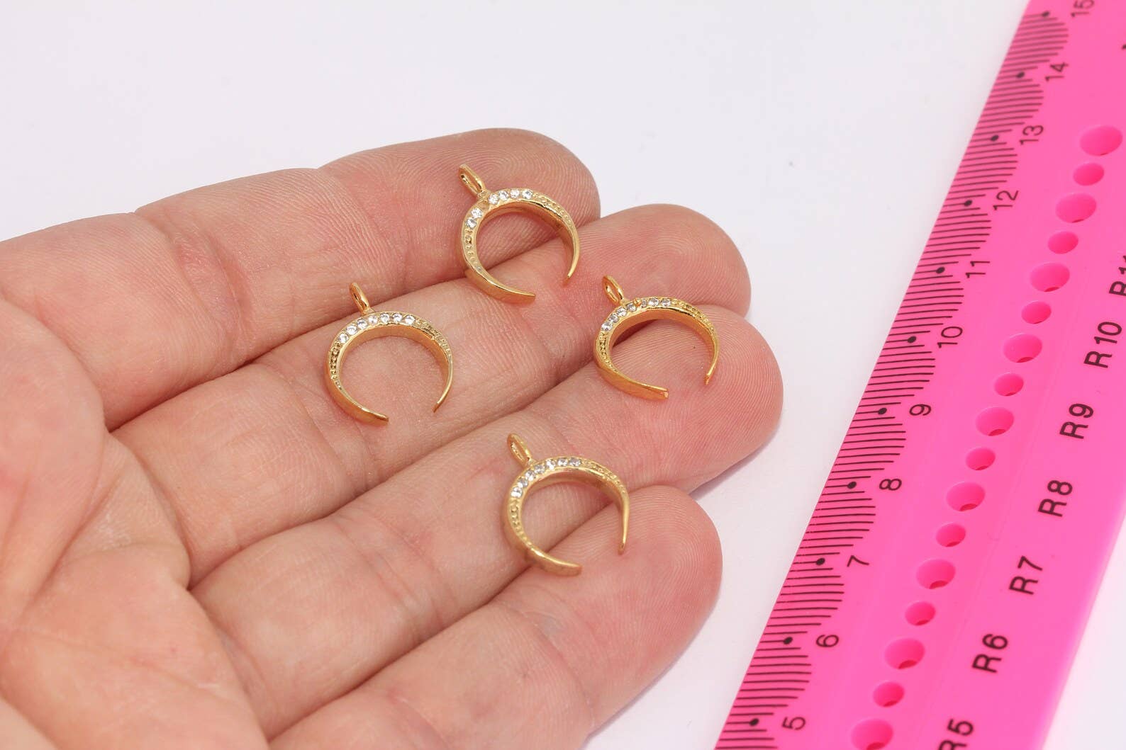 QueenJewelryM - Wholesale Single Earring - 13x15mm 24k Shiny Gold Horn Pendant Micro Pave,  MLS120