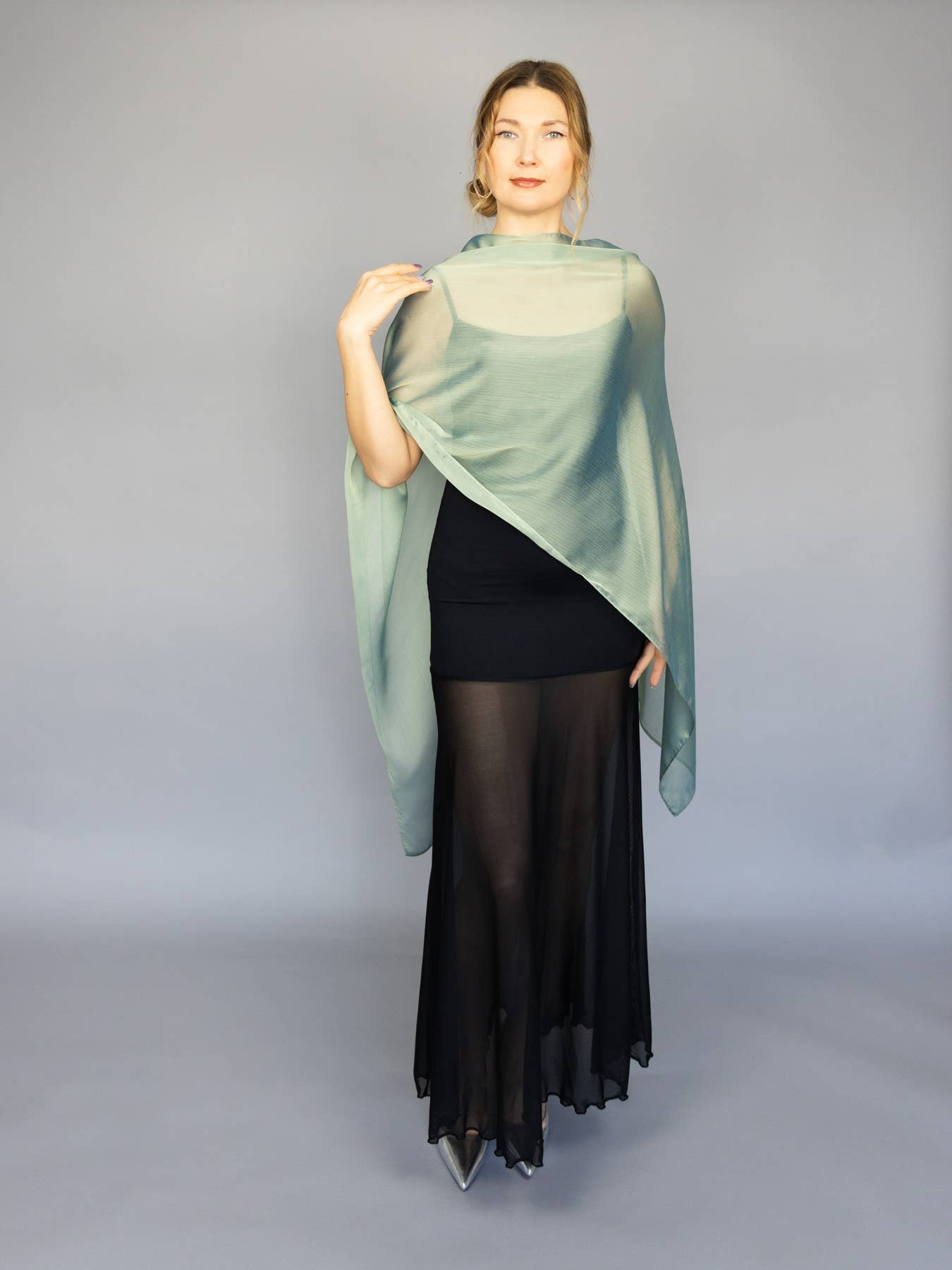 BridalSpain - Venta al por mayor Capa corta- Mujer - Capa Transparente Estilo Griego en Color Vino para Damas de Honor34