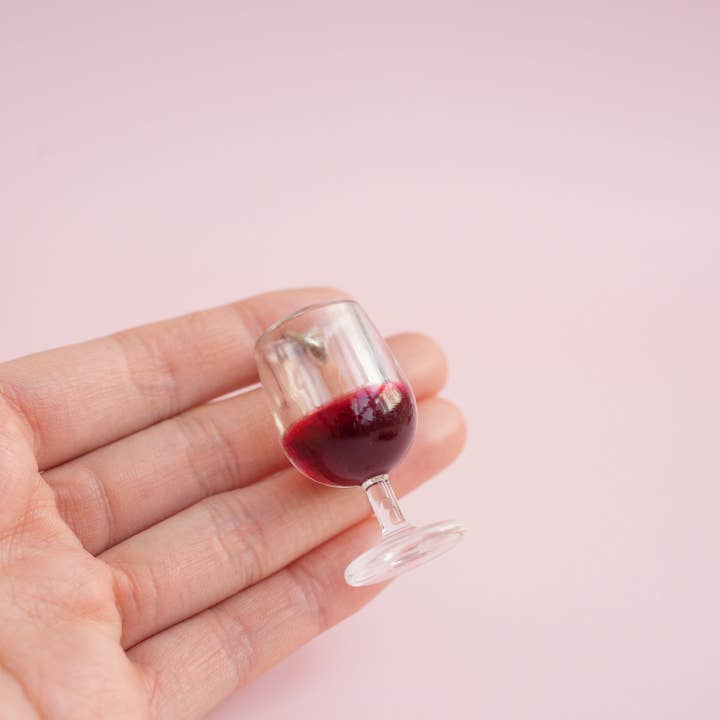 Mini Story Co - Wholesale Keychain - Women's - Glass of Red Wine Keychain | Wine Lover Gift | Miniature Food Key Chain | Drinks Keyring | Cute Accessories