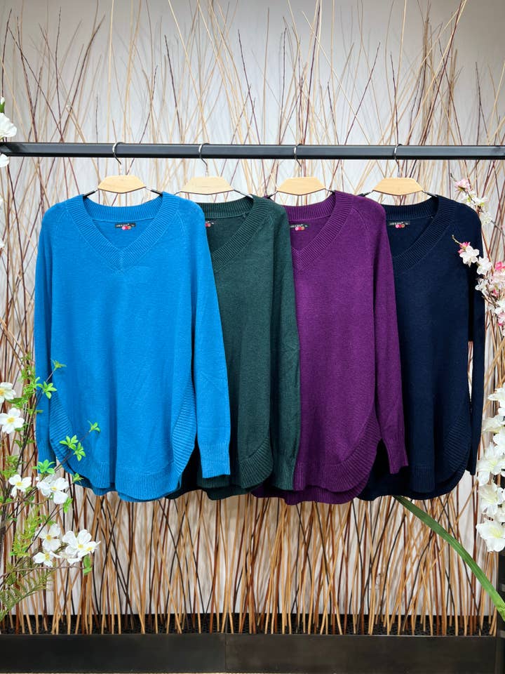 Ribbed V-Neck Tunic with Slits and Curved Hem for wholesale by L'Emotion