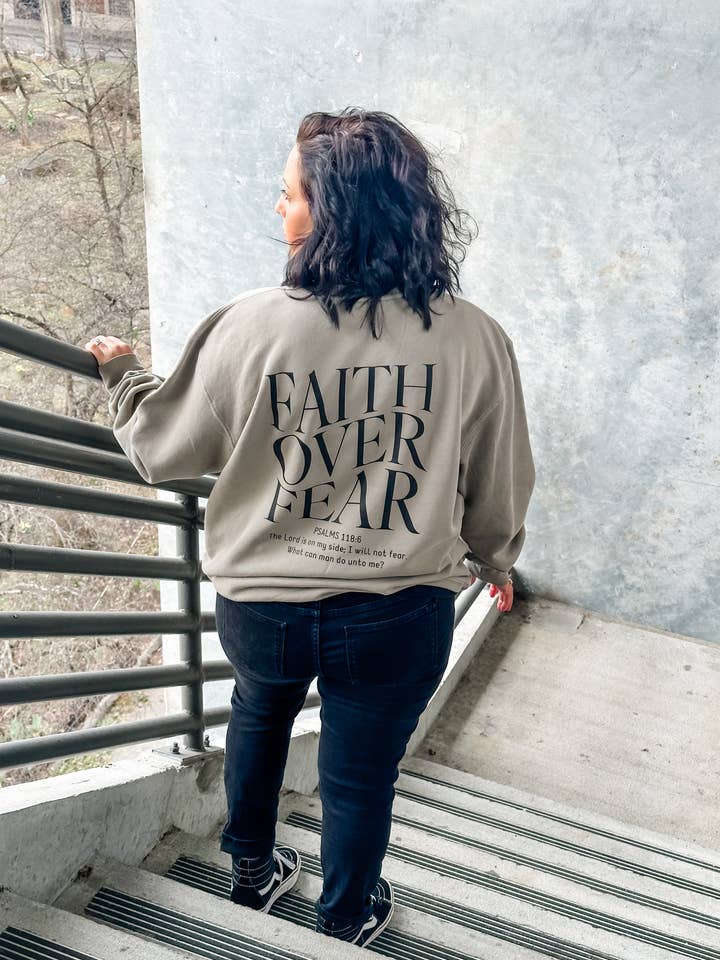 La foi sur la peur pour la vente par Wicker Road Boutique