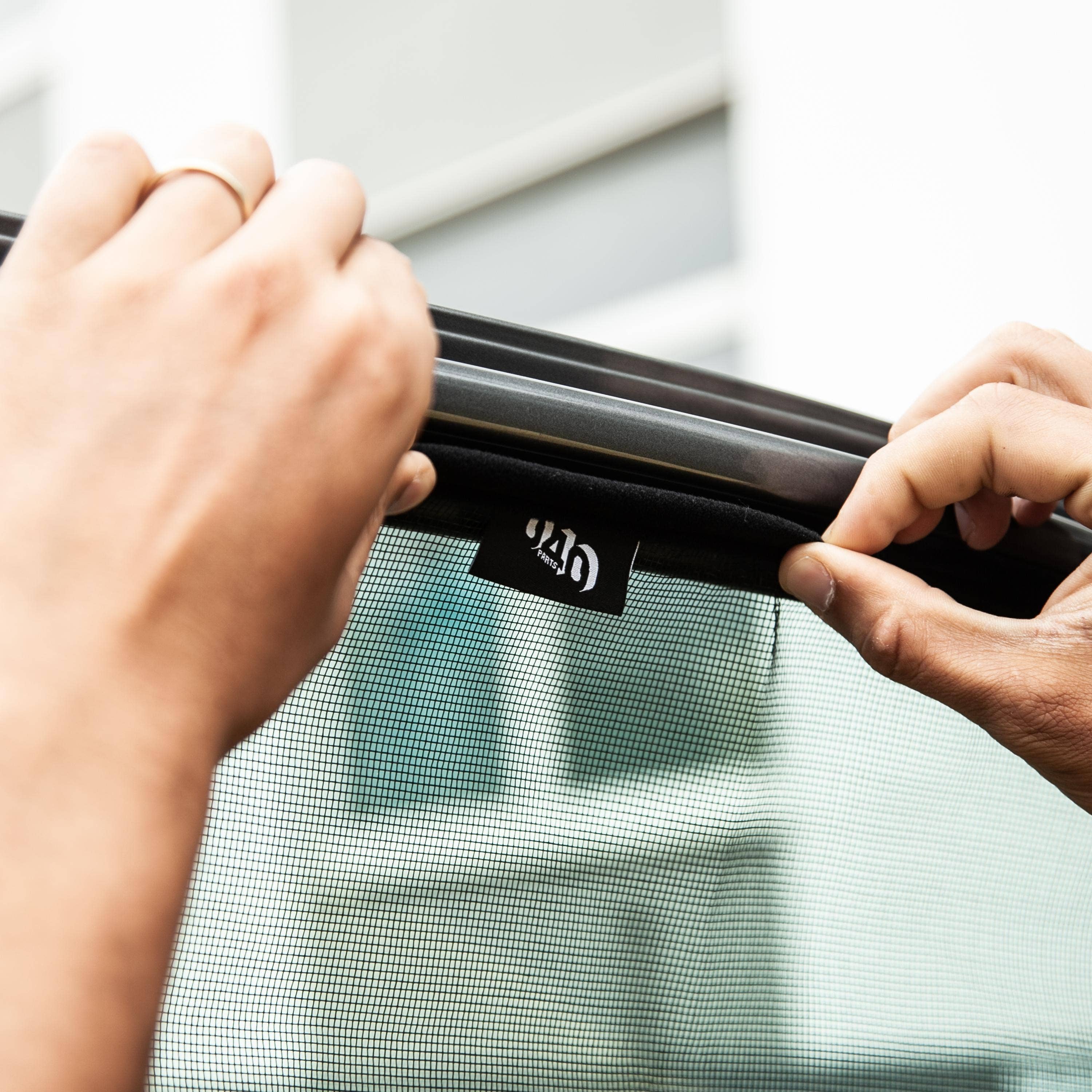 Mixcover GmbH – Engroshandel Insektsbekæmpelsesmiddel – 040 dele Højkvalitets myggenet kompatibelt med VW T5 T6 T6.1 California - nem installation og pålidelig beskyttelse mod myg9