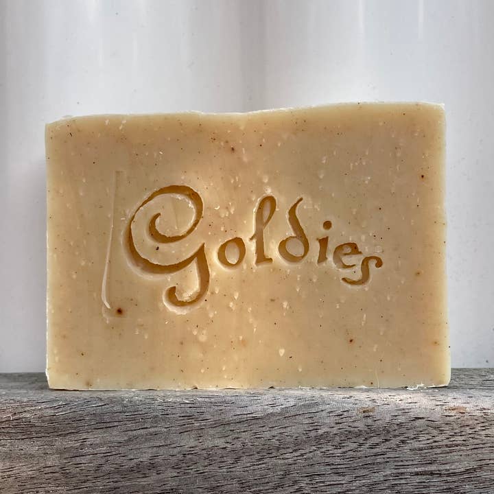 Zondag Bar Zeep | Amber | Vetiver | voor wholesale door Goldie's Natural Beauty