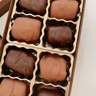 Paquet de 4 guimauves écossaises pour la vente par Nikko's Chocolates