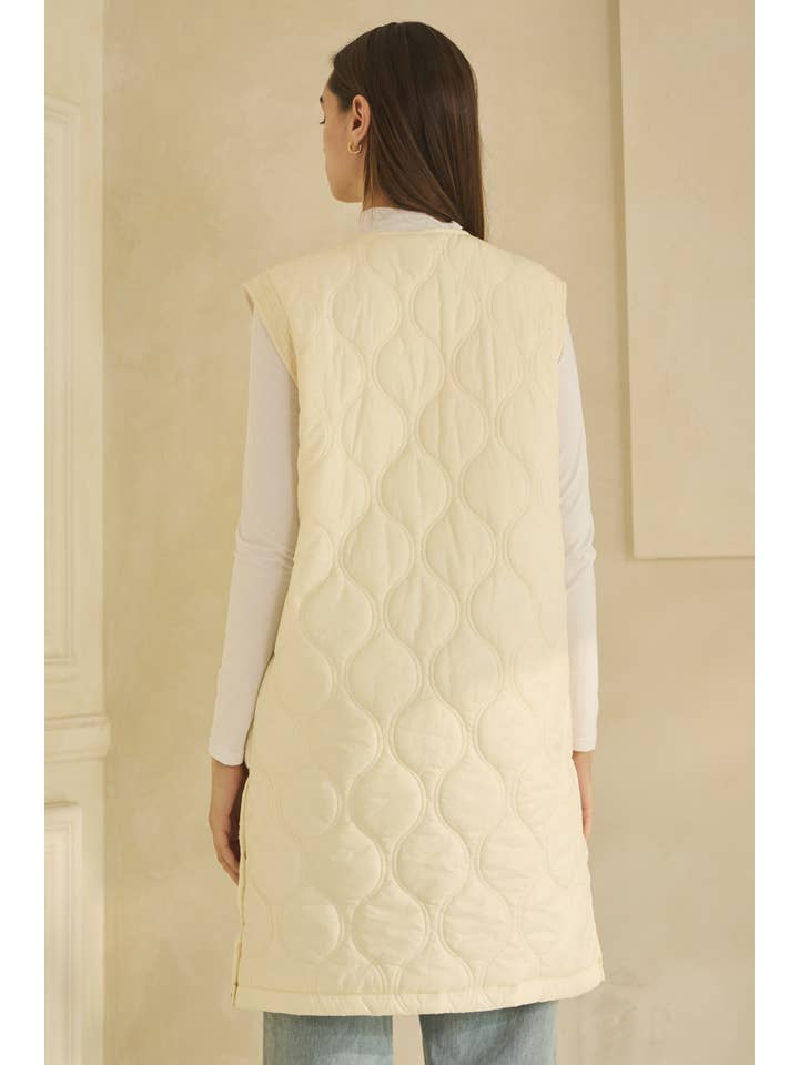 Oddi - Wholesale Outerwear Vest - Women's - Plus Quilted Vest Jacket - Front Snap Button Closure13