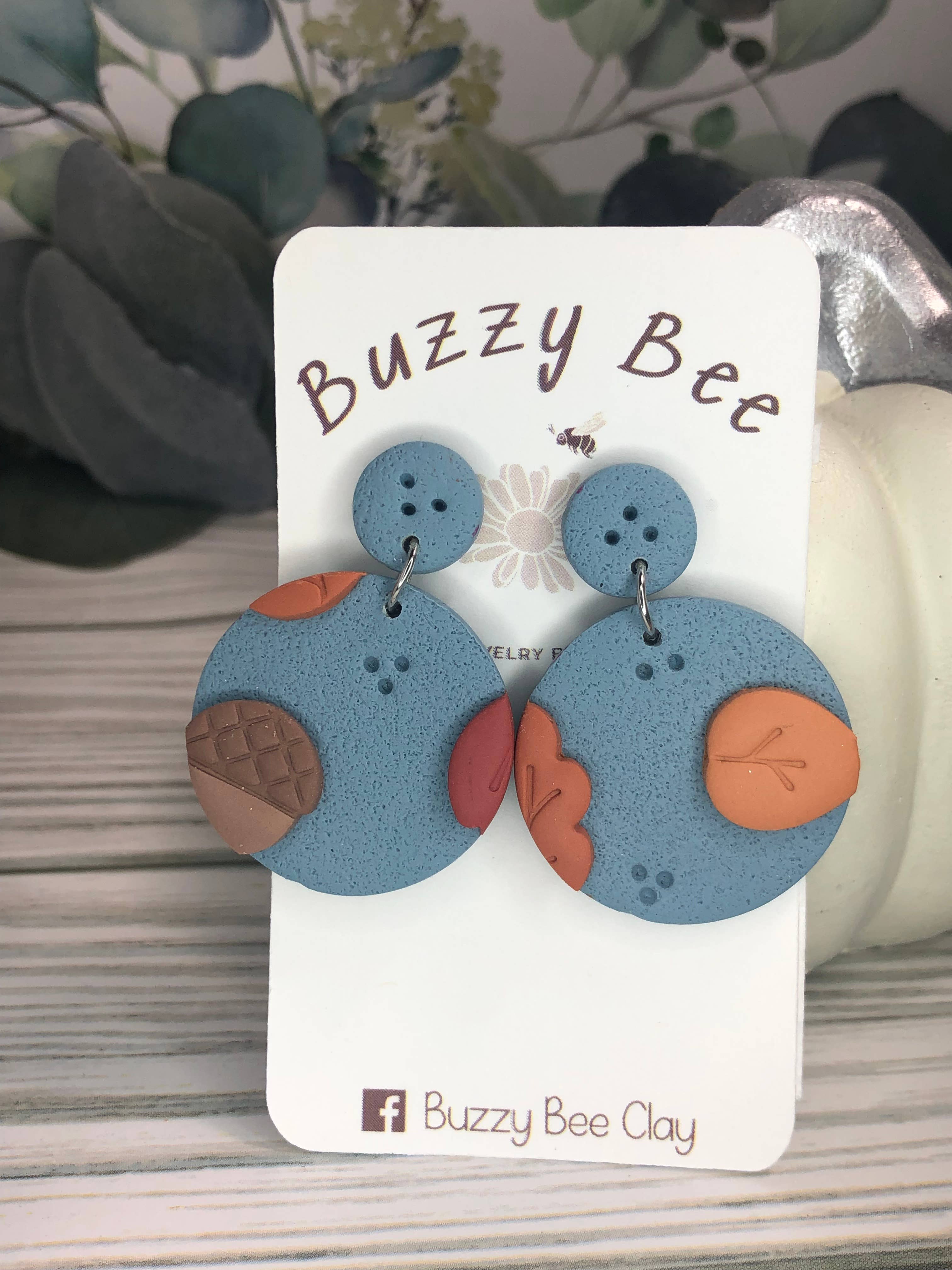 Make Believe Ideas Buzzy Bee Stuffed Animal