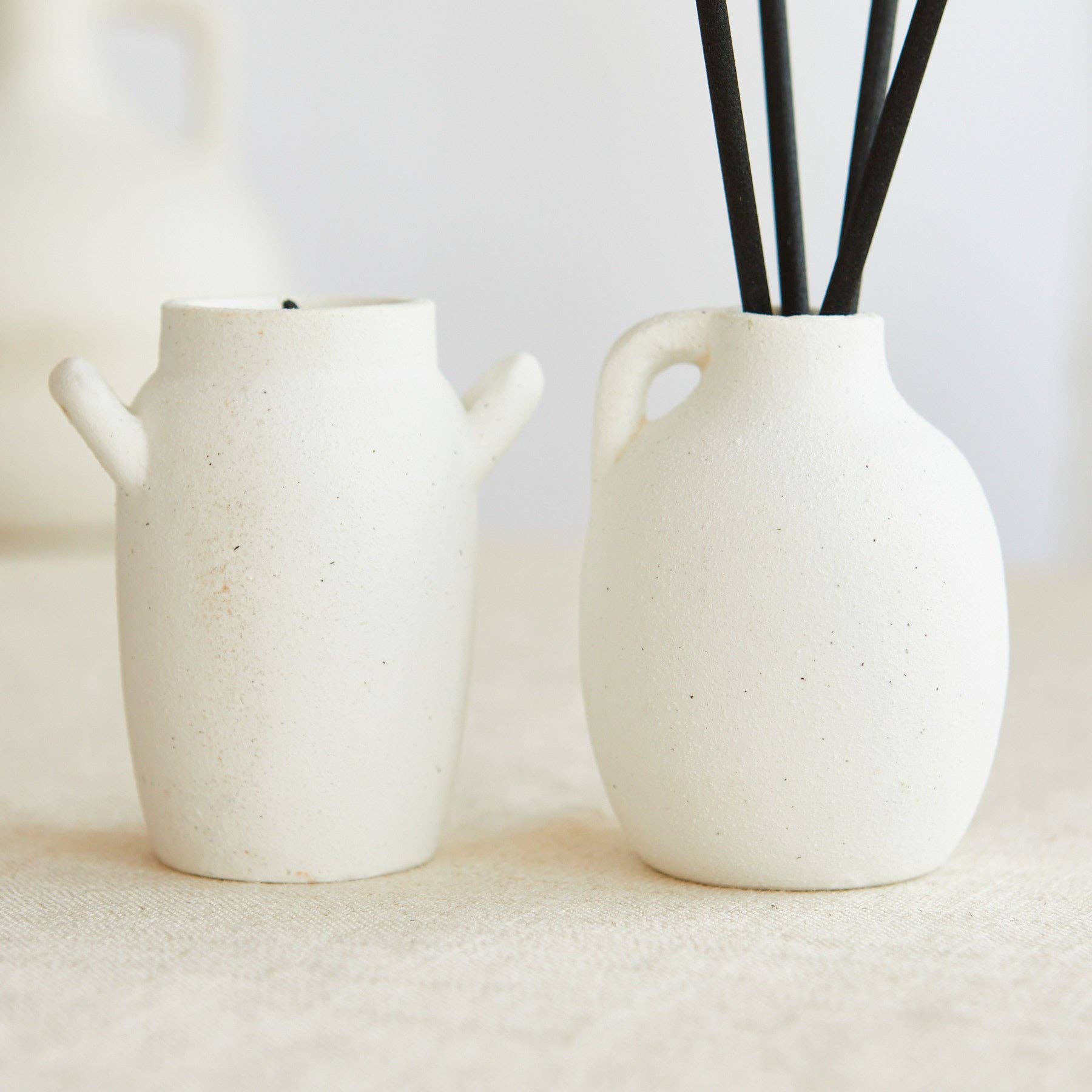 Zesty Lemons - Wholesale Jar/Filled Candle - Scandi: Alskar Mini Candle & Diffuser Gift Set - Amber & Bergamot1