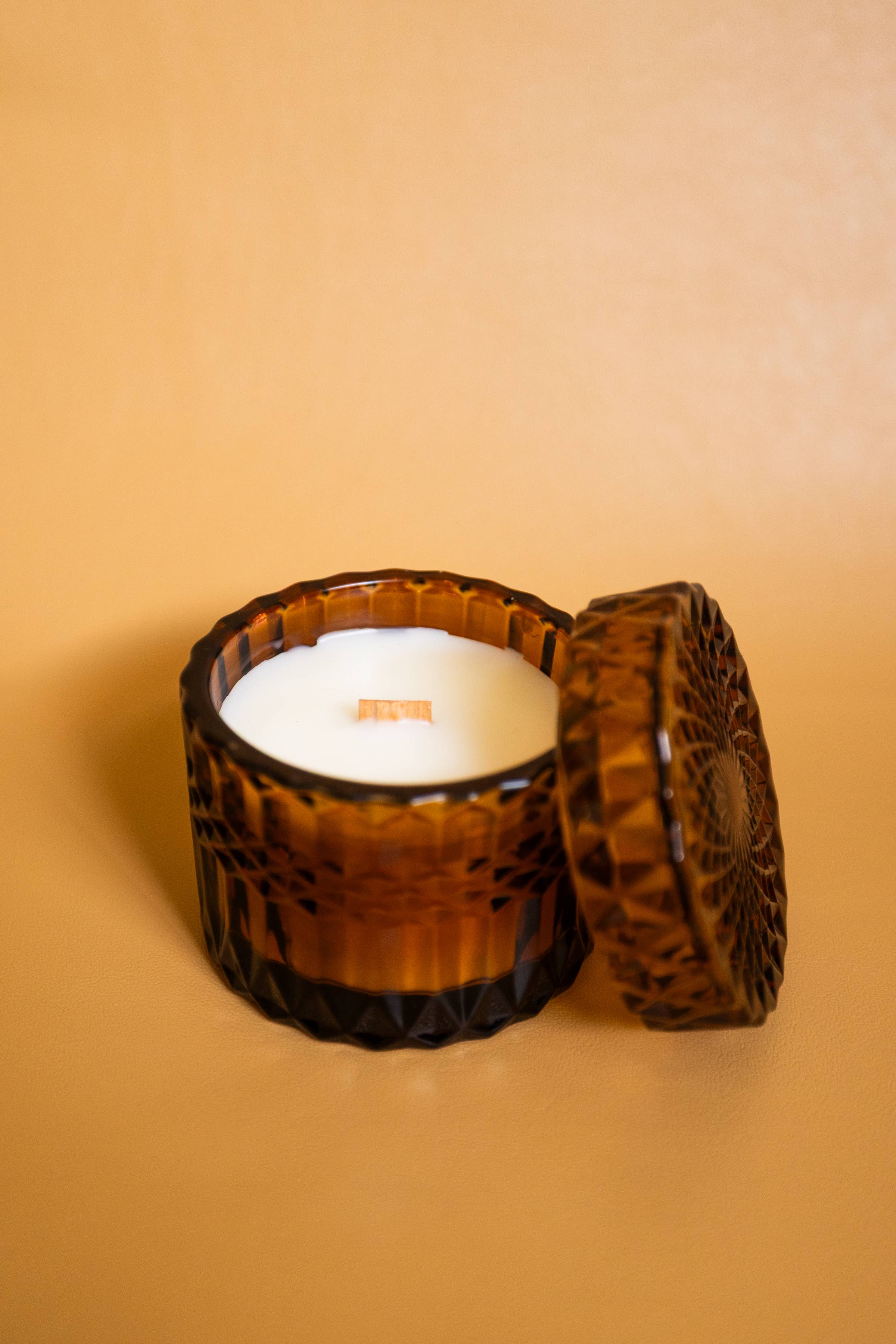 Beyond Bubbles - Wholesale Jar/Filled Candle - Mahogany Candle2