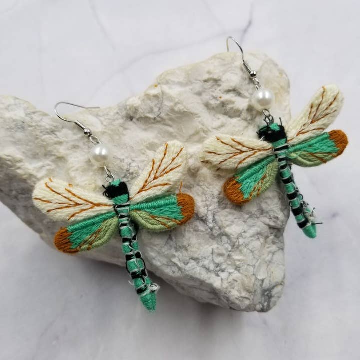 The Pretty Jewellery - Wholesale Dangle Earrings - Handwoven Dragonfly Dangle Earrings1