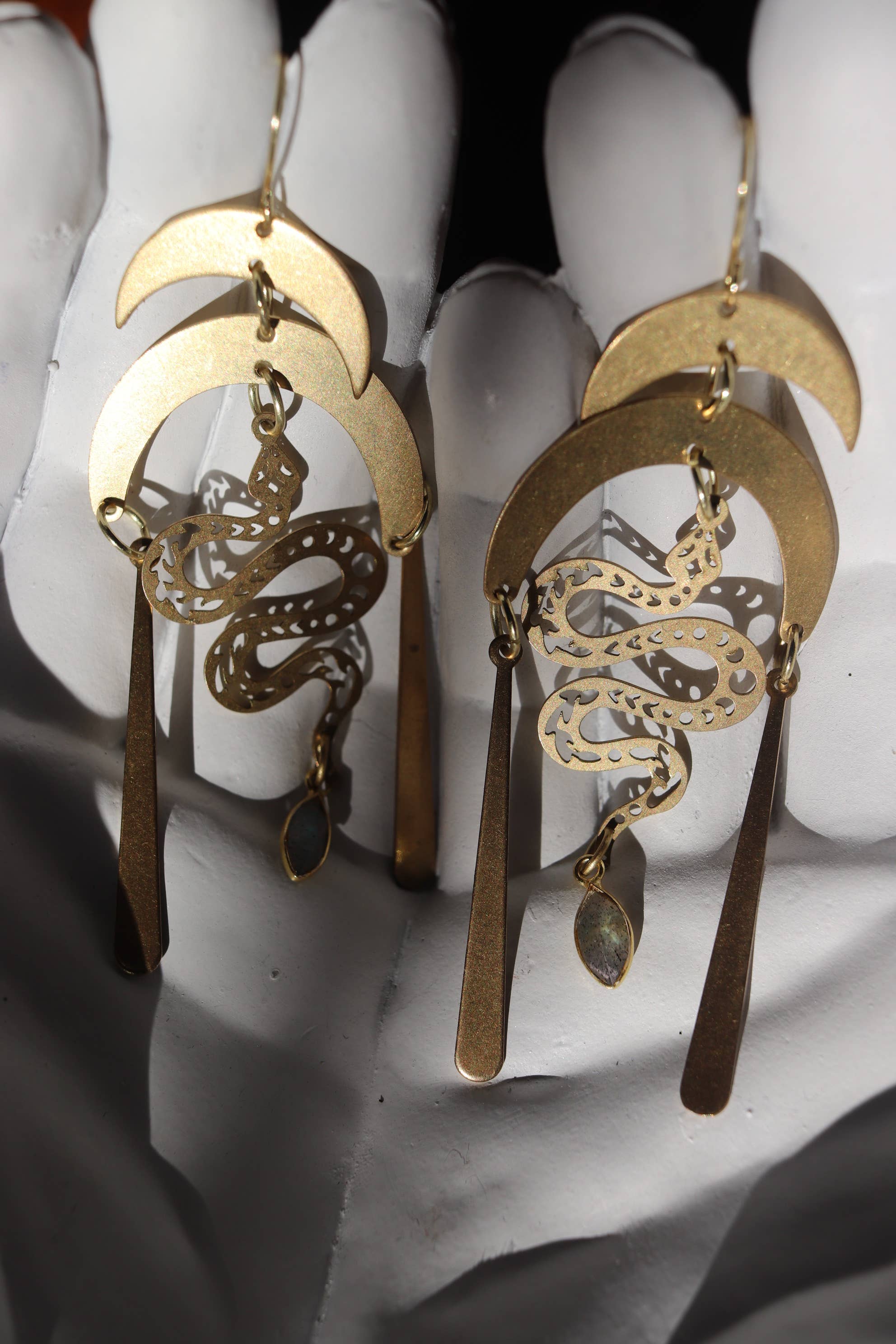 Lunascence - Wholesale Dangle Earrings - DAMBALLA Labradorite Snake Earrings1