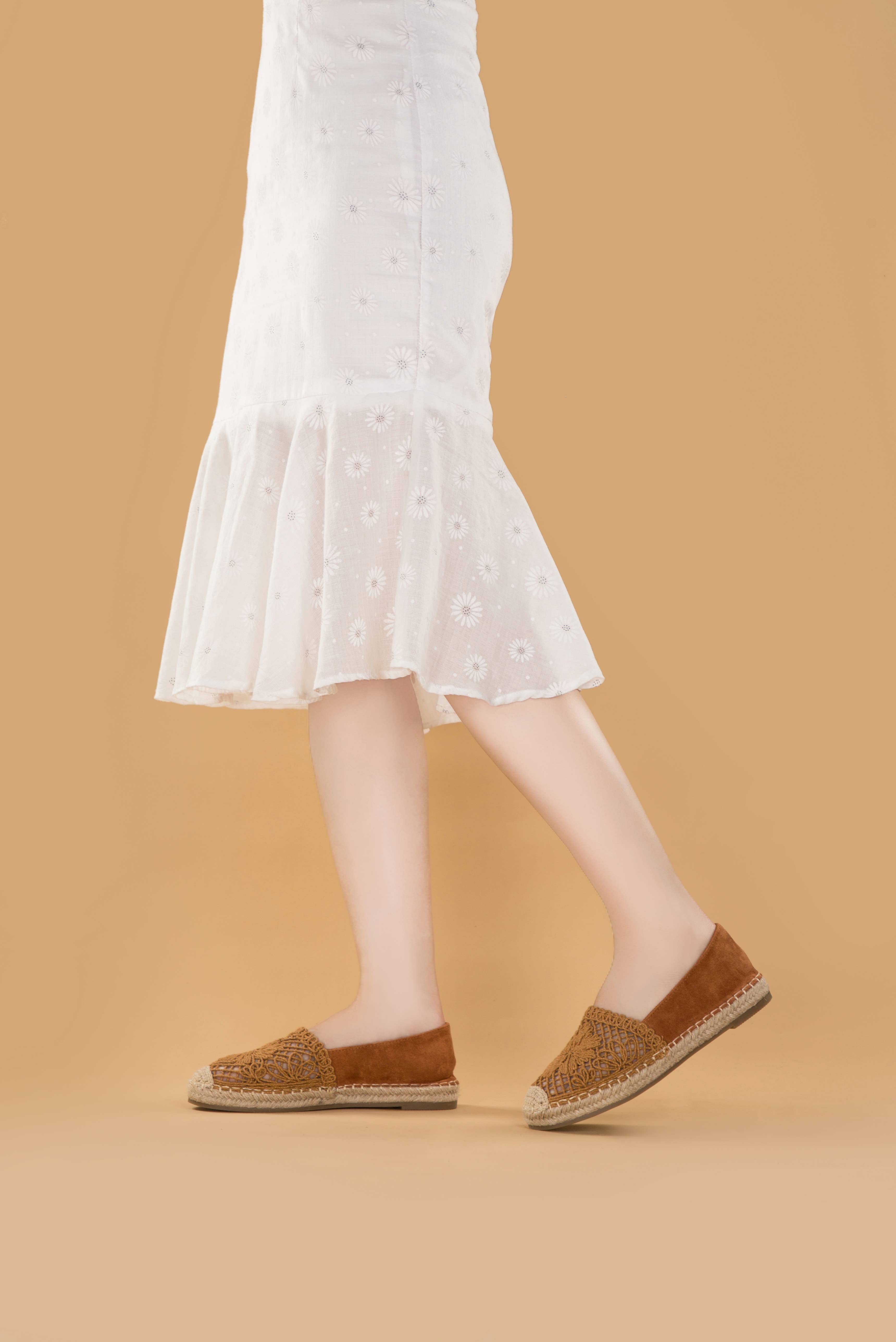 LADY GLORY - Wholesale Flats - Women's - Elegant Flat Espadrilles with Decorative Lace6