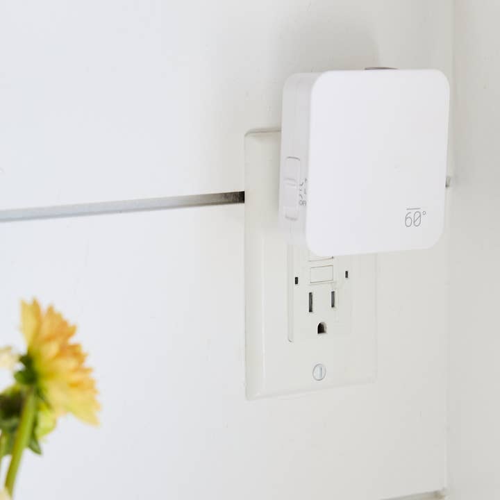 Below 60 - Wholesale Electronic Diffuser - Plug-In Wall Diffuser | Home Fragrances by Hilary Duff5