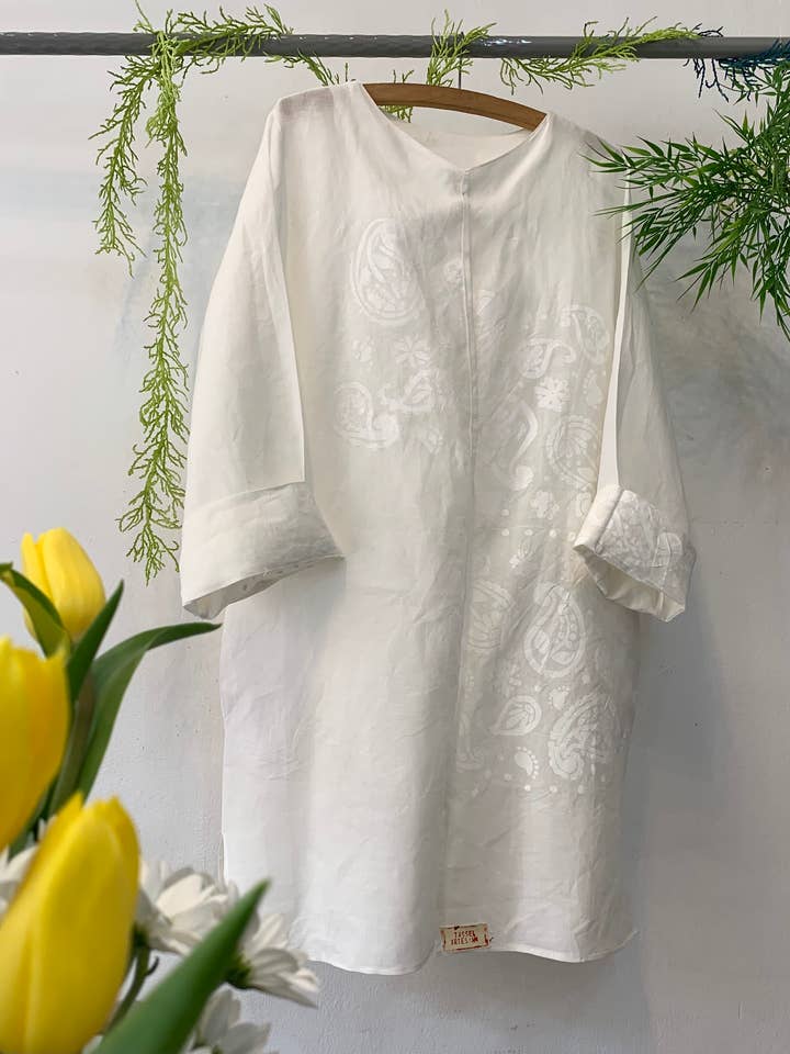 Tasselartesana - Vente Caftan – femme - Caftan méditerranéen en lin avec sérigraphie artisanale5