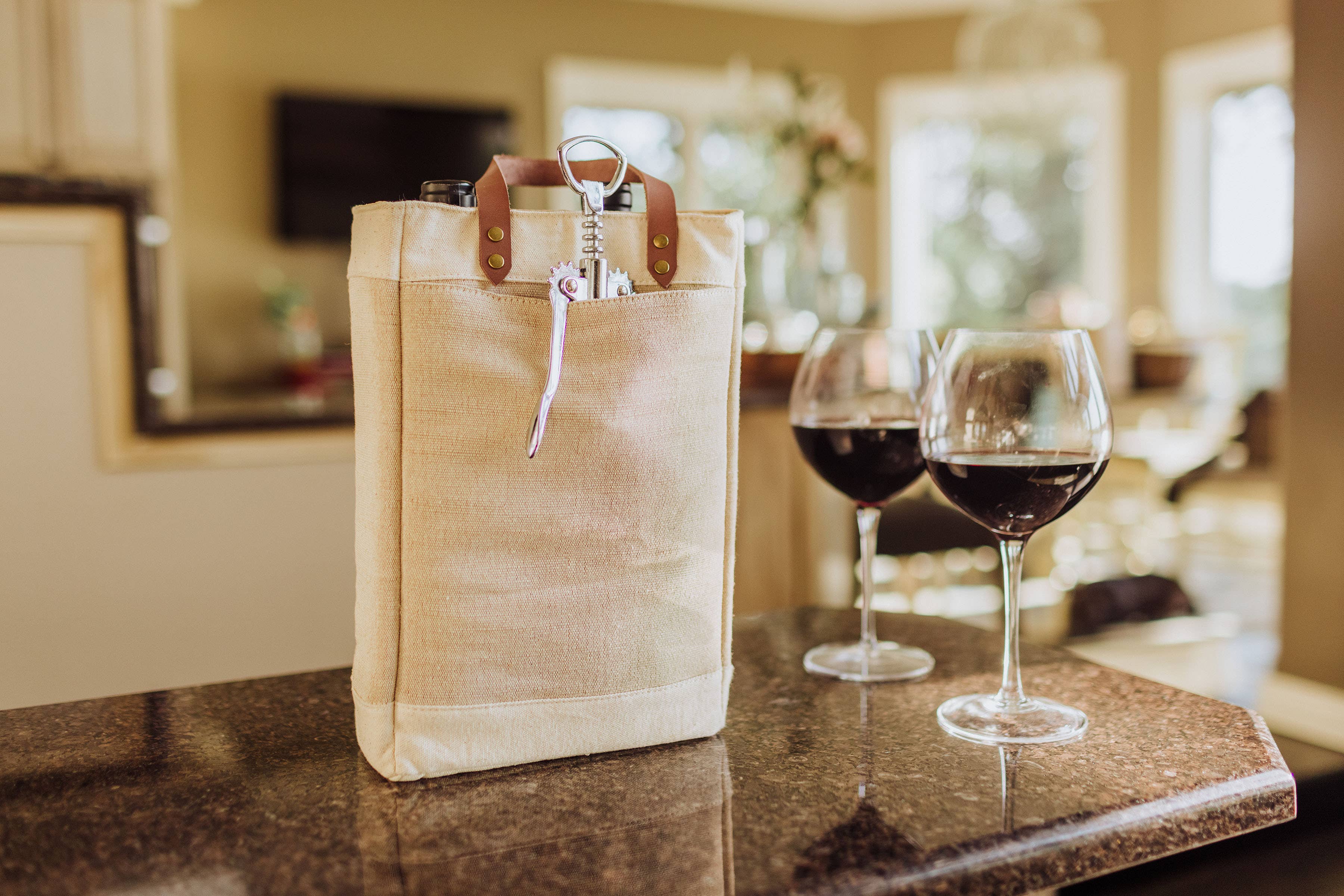 Beige Pinot - Jute 2 Bottle Insulated Wine Bag for wholesale on Faire5