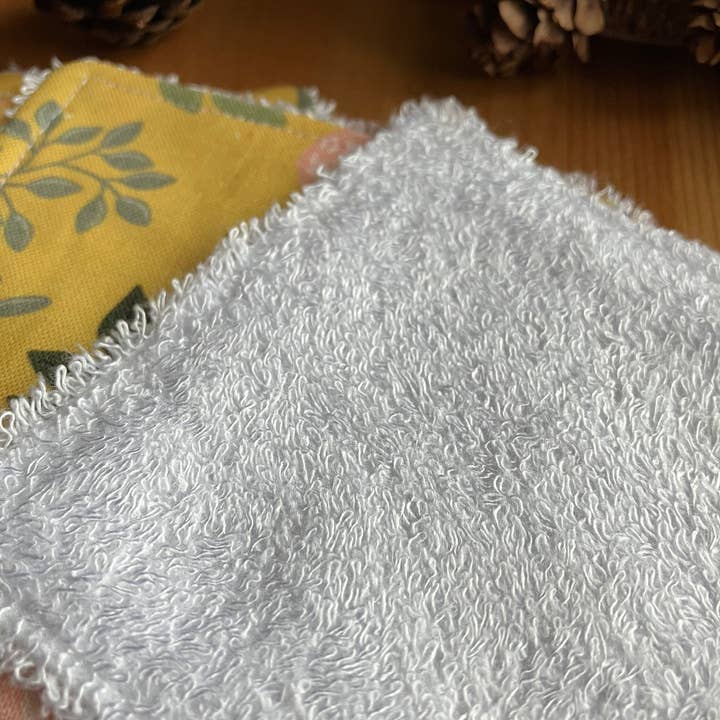 SH Designs ā wholesale Face & body wipes ā Reusable Face Wipes, Yellow Floral Patterned Square Handmade3