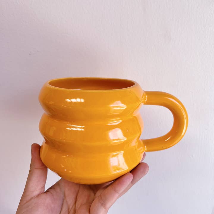 MUD WITCH – wholesale Kaffekoppar – MUD WITCH muggar i olika former och färger, blandat urval6