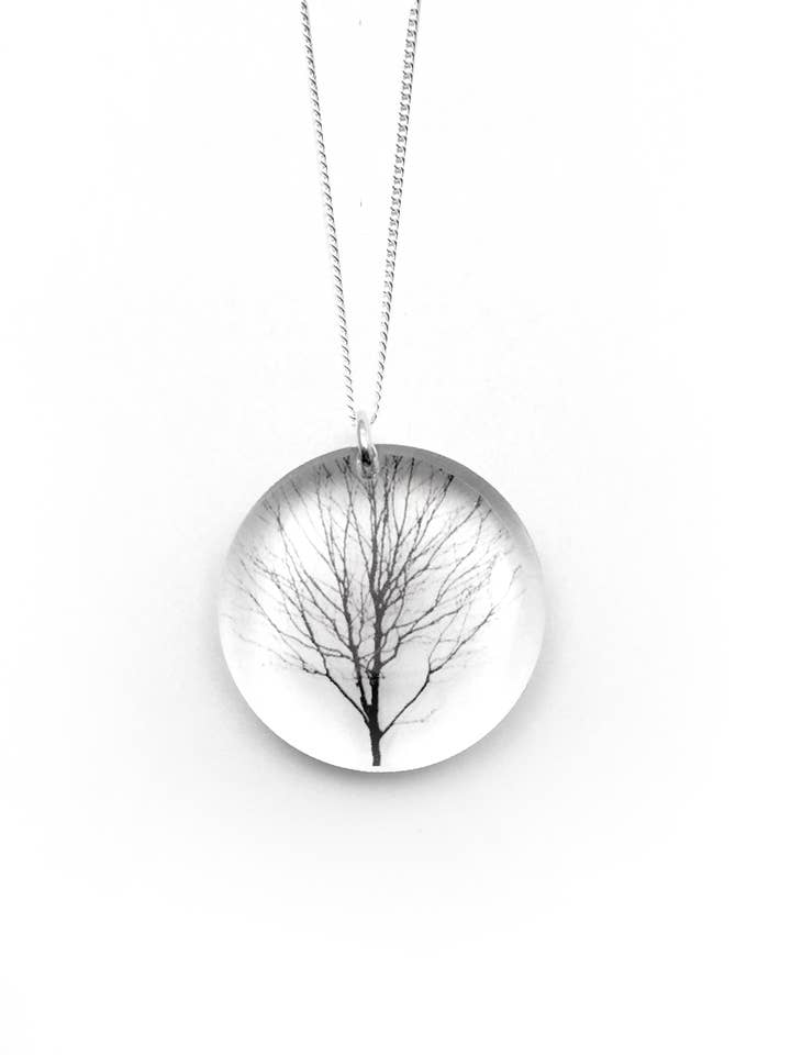 Runt Tree Halsband för wholesale av Black Drop Designs