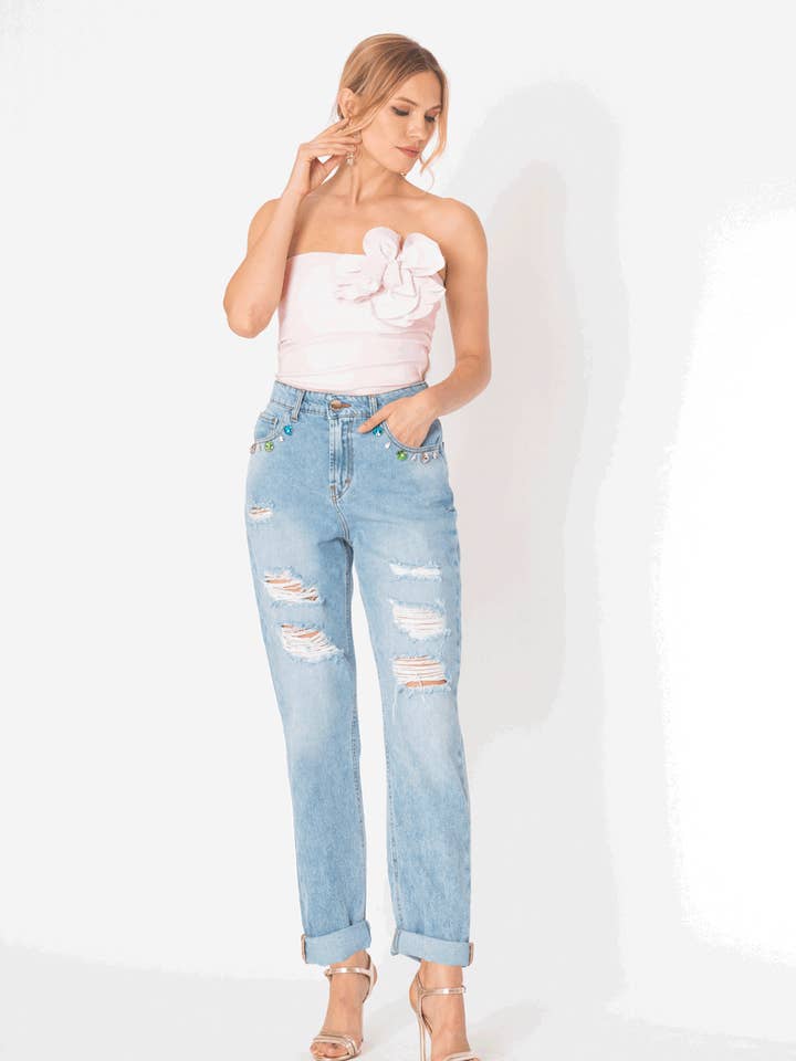 Top With Flower Brooch 66% Vi 30% Pa 4% Ea for wholesale by Siste's S.p.A.