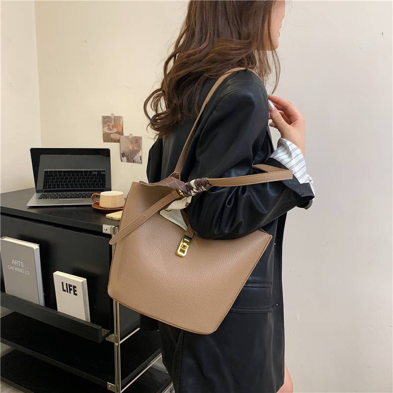 Little Trendy - Vente Sac porté épaule – femme - Sac à bandoulière rétro en cuir PU souple pour femme6