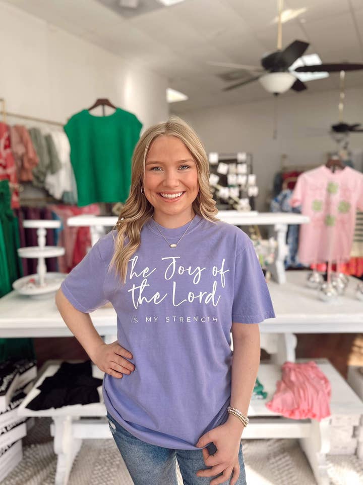 A Alegria do Senhor T-shirt por atacado de Magnolia Grace Apparel Co.