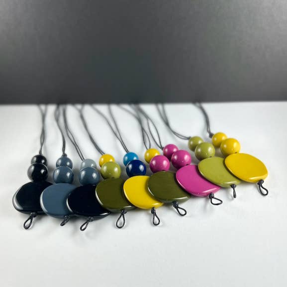 Alter Ego Designs - Wholesale Pendant/Charm Necklace - WISDOM: Resin Bead Pendant in Passion Pink1