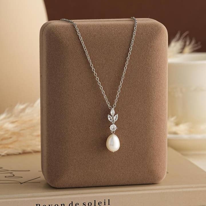 Sötvattenspärlhalsband med CZ-diamant för brud för wholesale av Drrtymagic