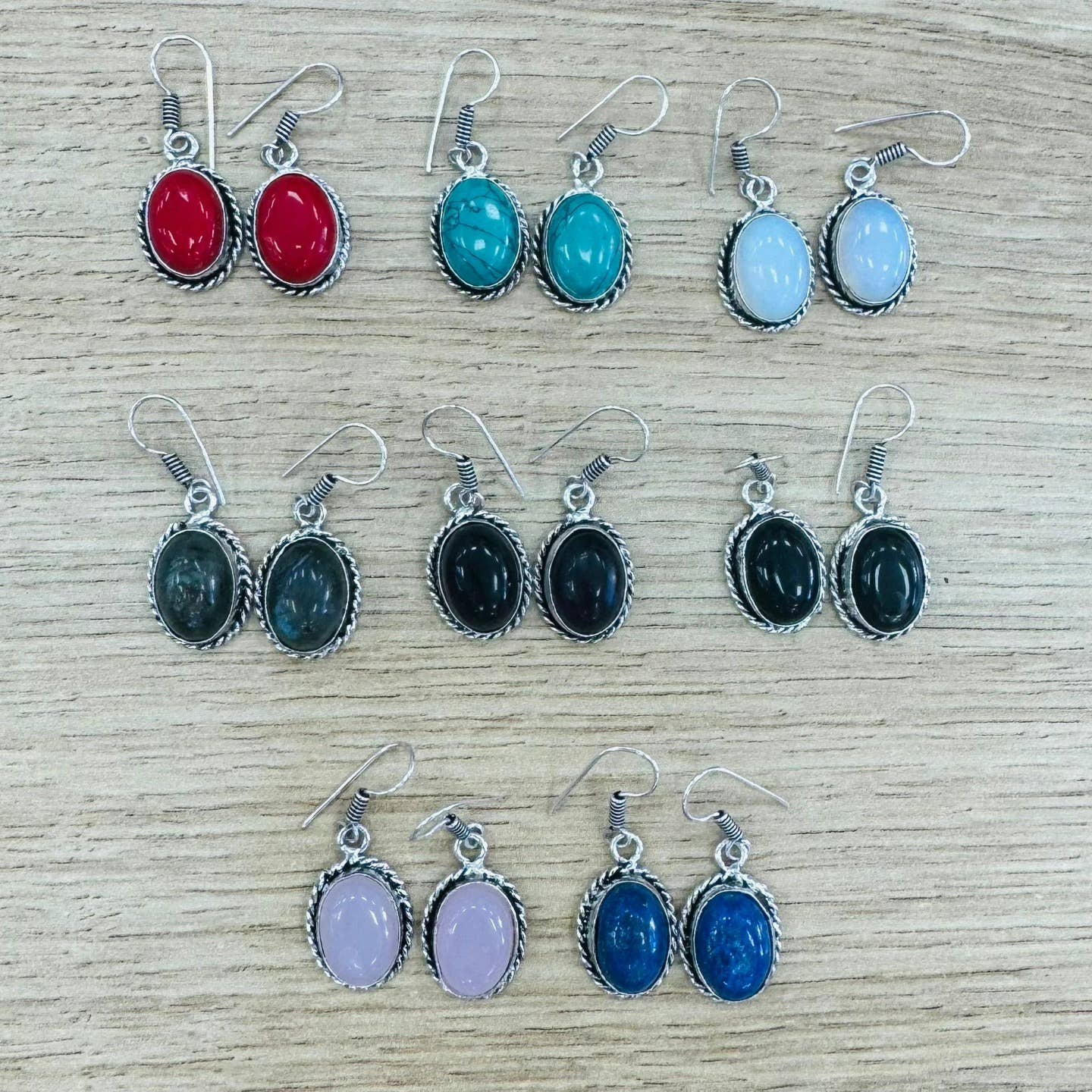 Hecho a mano – Engroshandel Hængeøreringe og creoløreringe – Farvede sølvøreringe3