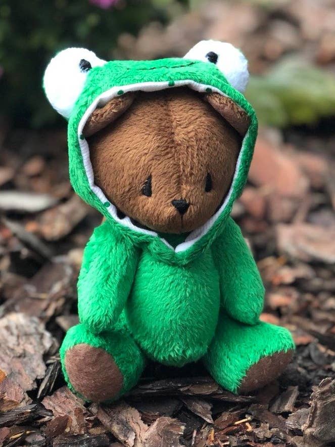 Teddybär im Frosch-Kostüm für den Großhandel von Frank and Bubby