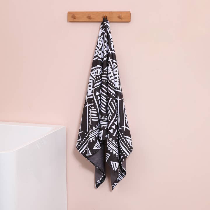 Toalla de baño negra con estampado tribal para venta al por mayor de RHB HAWAII