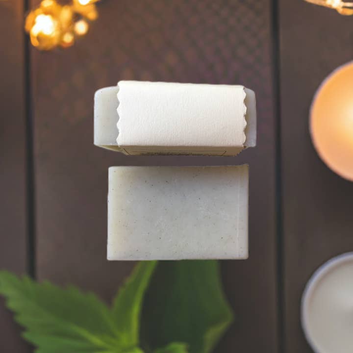 Simple Life Mom - Wholesale Shampoo Puck/Solid Shampoo - NETTLE NATURAL SHAMPOO bar for all hair types, vegan shampoo for oily to dry hair, nettle and aloe1