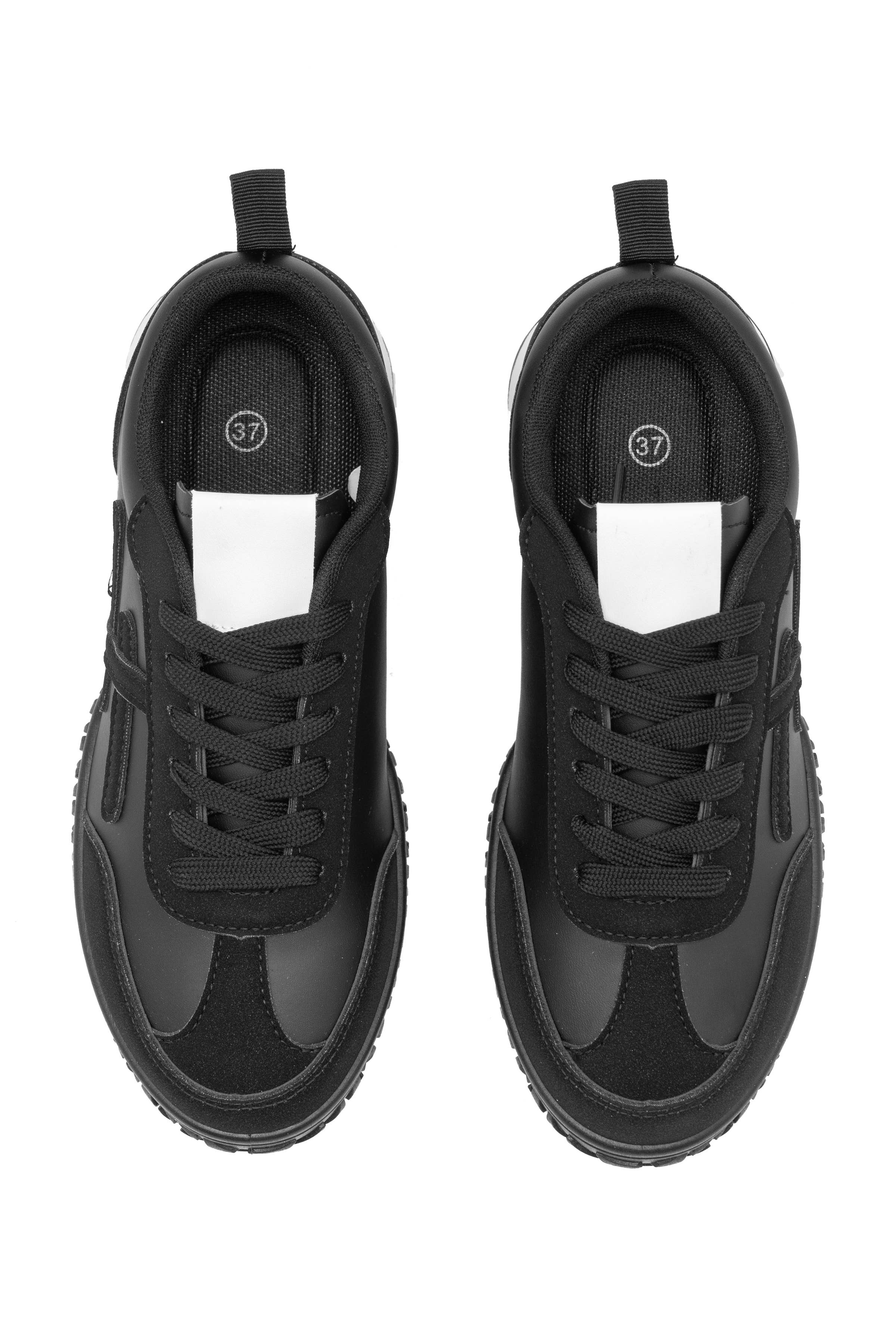 C'M PARIS - Wholesale Lifestyle Sneakers - Women's - Retro Sneakers with Mesh Insert and Gum Sole 652810