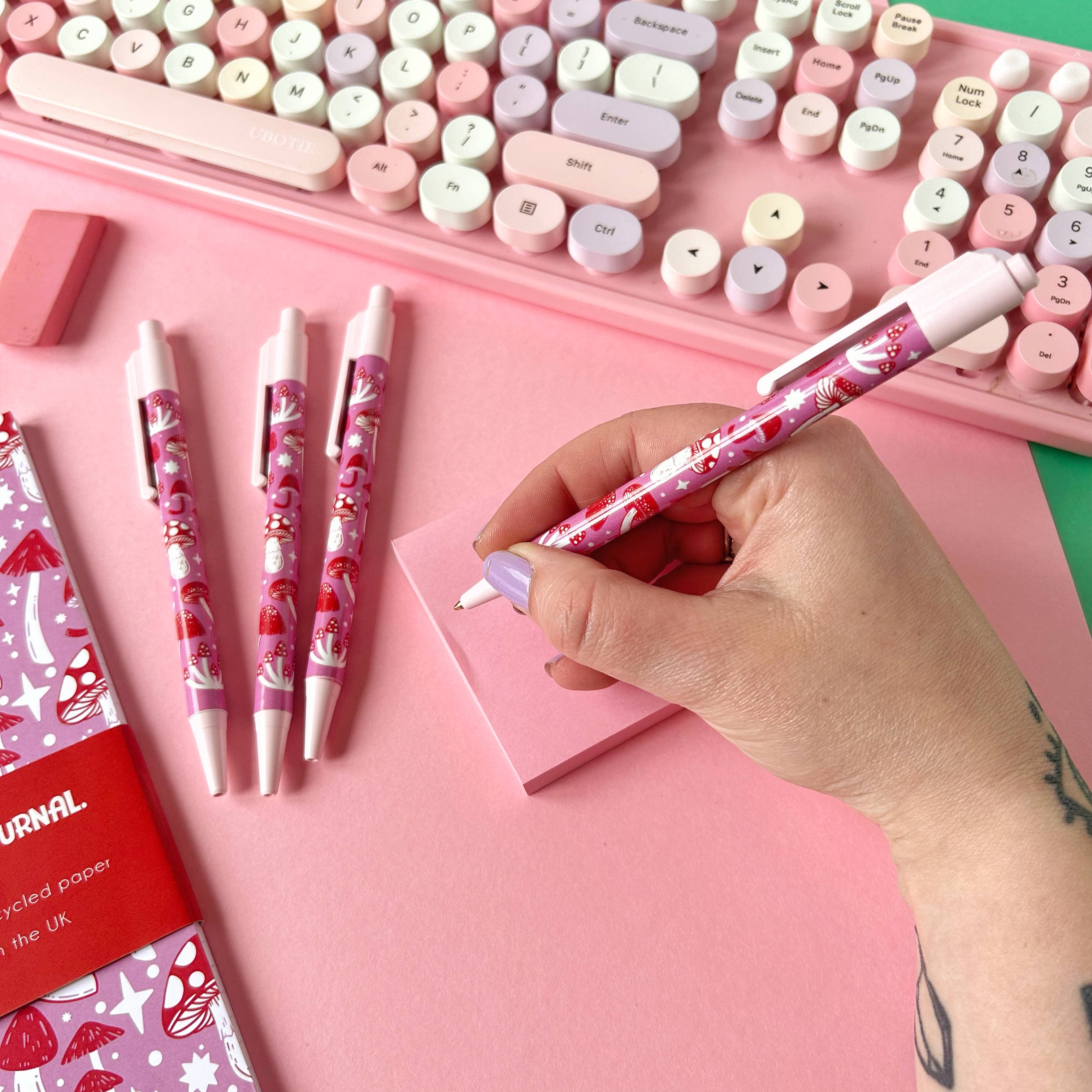 Stacey McEvoy Caunt – wholesale Pen – Pink Mushroom Pen3